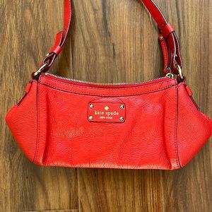 Kate Spade ♠️ Poppy Red Crossbody Bag Red Leather Zippered with dust bag